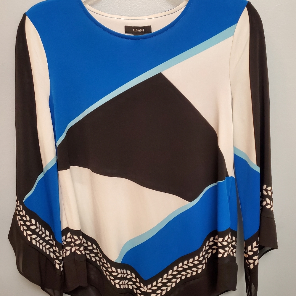 Alfani top. Petite Small.